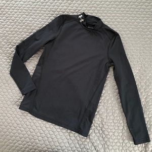 Under Armour base layer long sleeve shirt